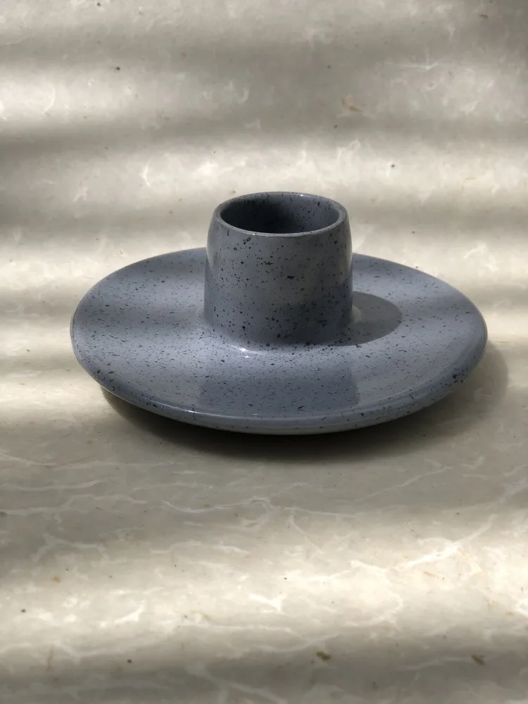 Gita candle holder